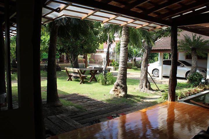 Tree Home Plus Накхон Си Тамарат Екстериор снимка