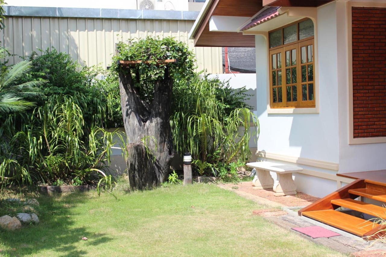 Tree Home Plus Накхон Си Тамарат Екстериор снимка